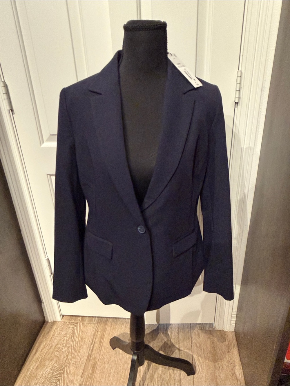 Liz Claiborne Kate Navy Single-Button Blazer (D)